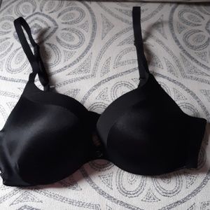 Victoria's secret so obsessed black bra size 34b
